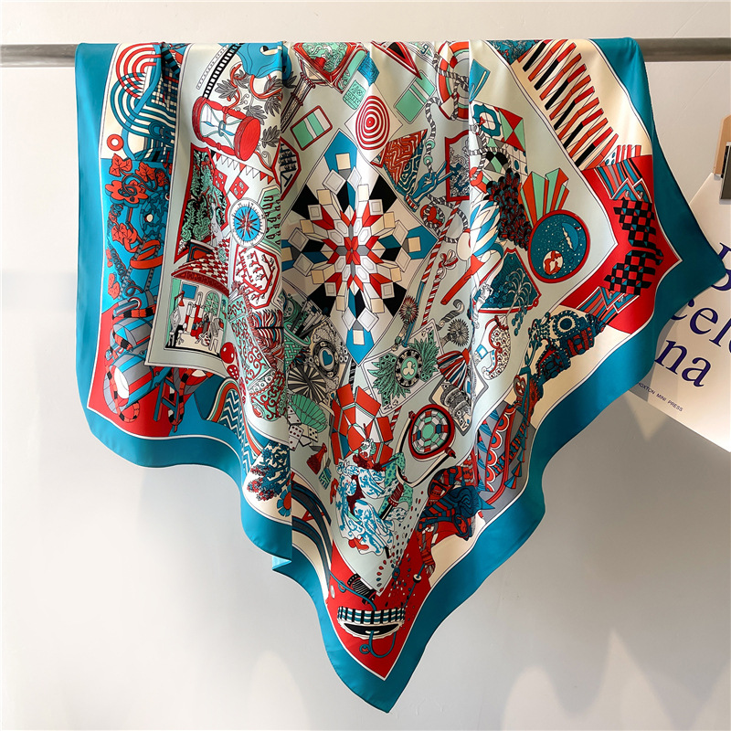 Nuova Sciarpa Quadrata in Seta - Head Wrap Turban recensione e prezzo