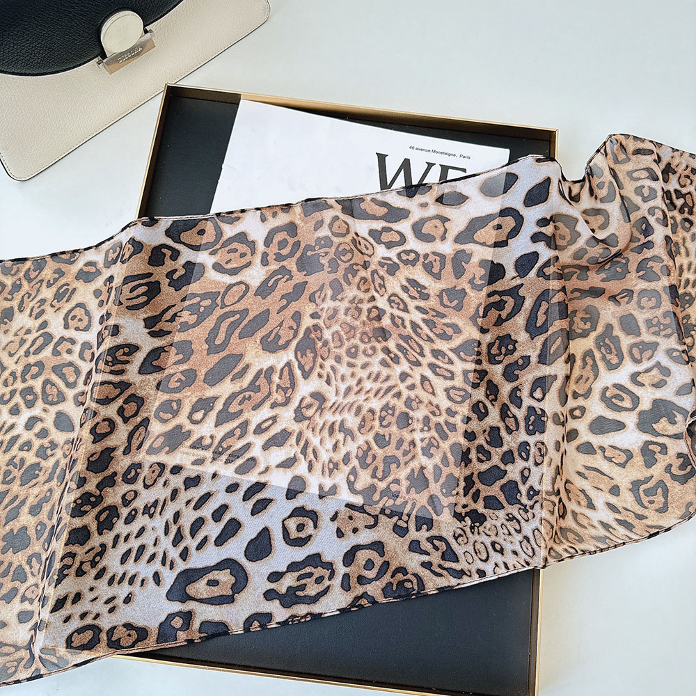 Sciarpa di seta lunga piccola  - Silk Neck Scarf recensione e prezzo